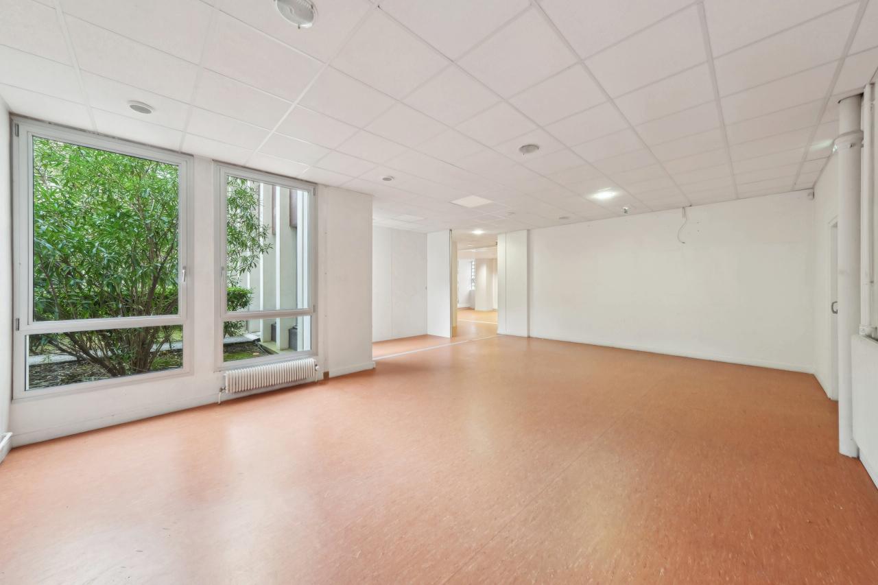 Bureau Paris 602m² Location bureau Paris OLBUR2423588 4